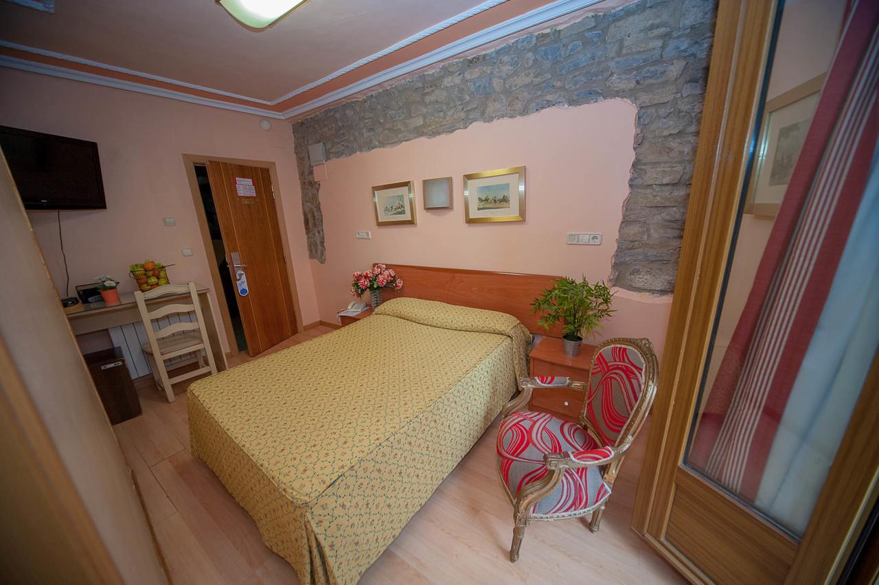 Hotel Mur Jaca Eksteriør billede